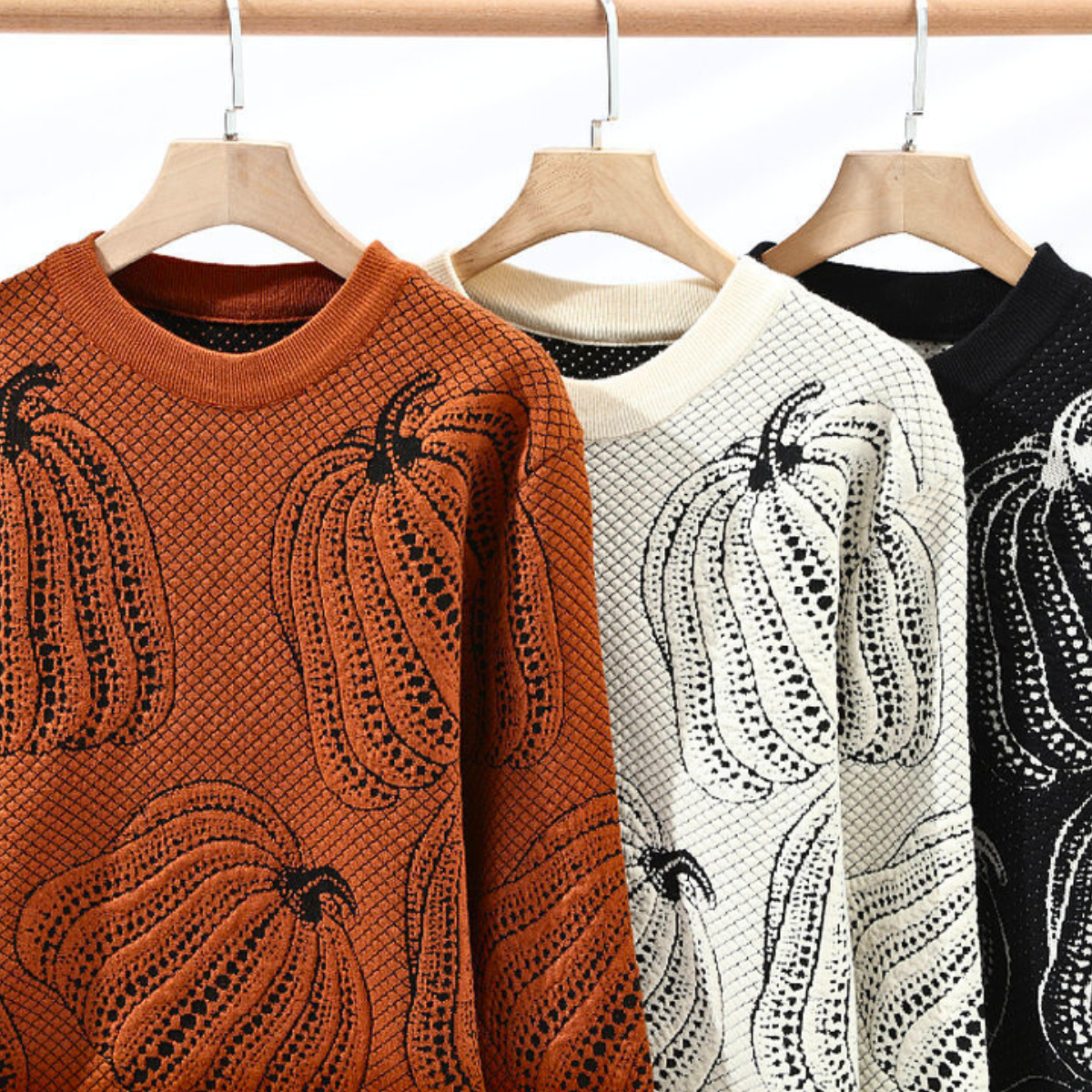 IZABEL | Sweter z haftem dyni
