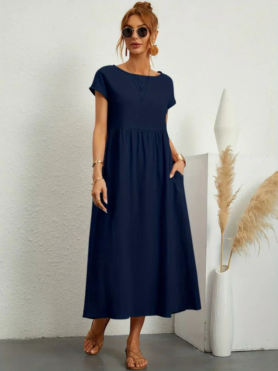 GABRIELLE | Sukienka midi z płynnego materiału 2