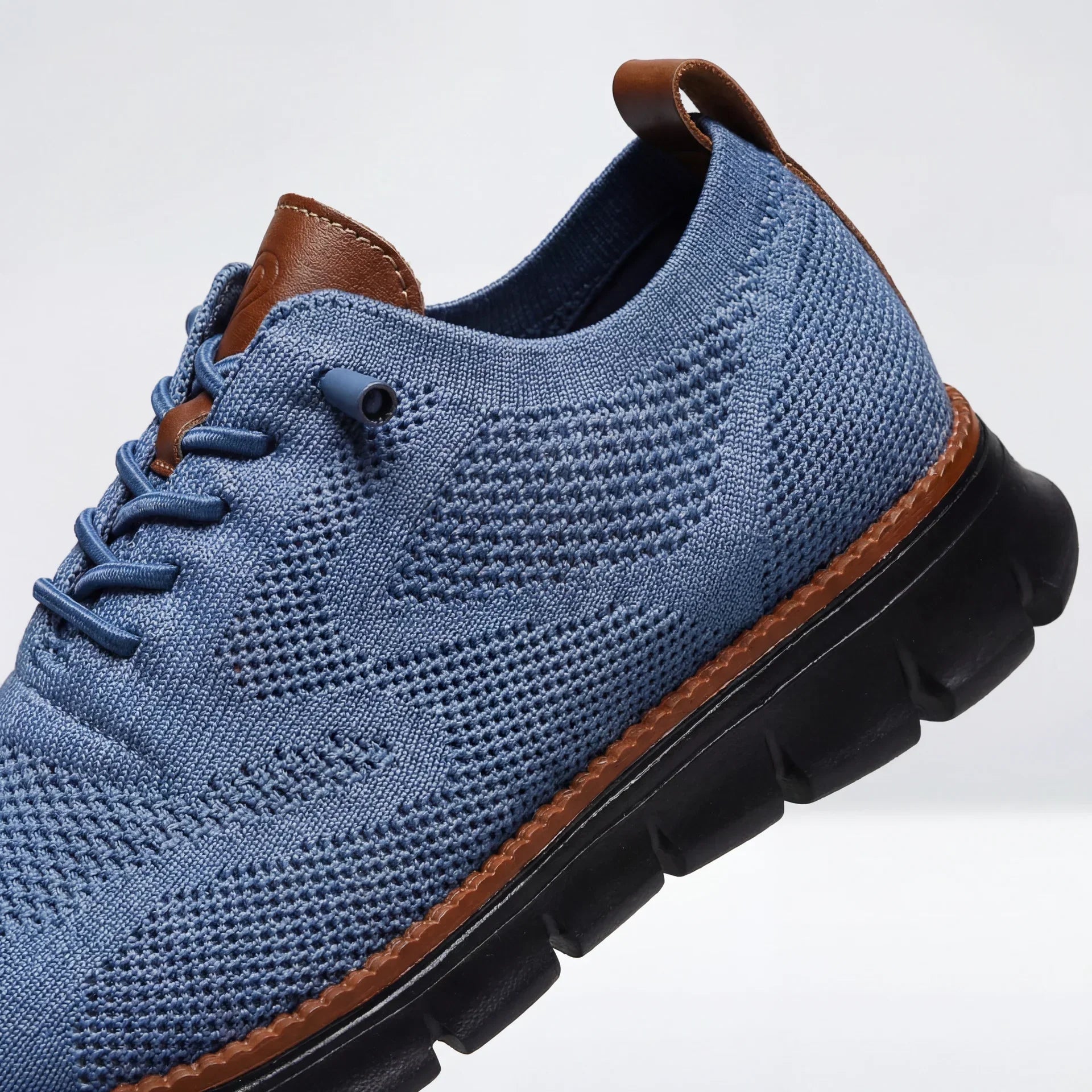 MARCOS | Buty hybrydowe z plecioną cholewką