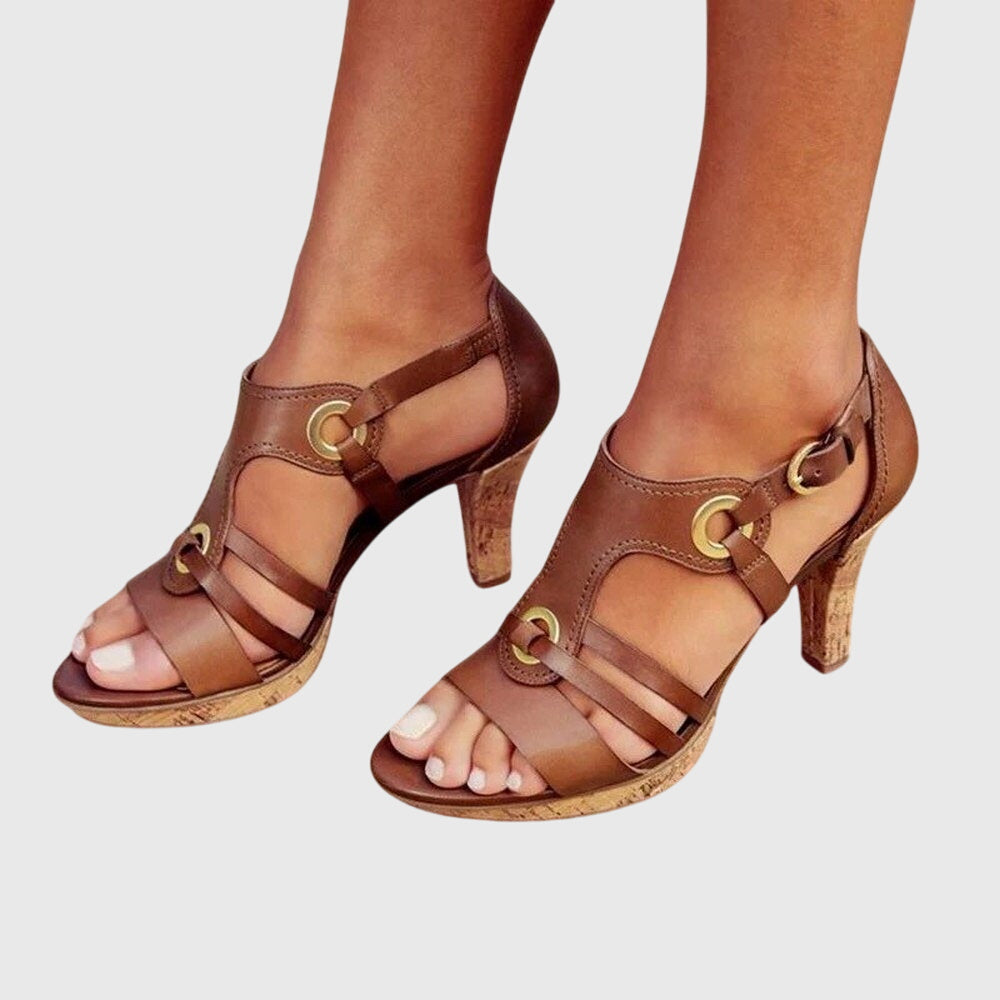 PATRYCJA | Buty na obcasy z eleganckim fasonem 0